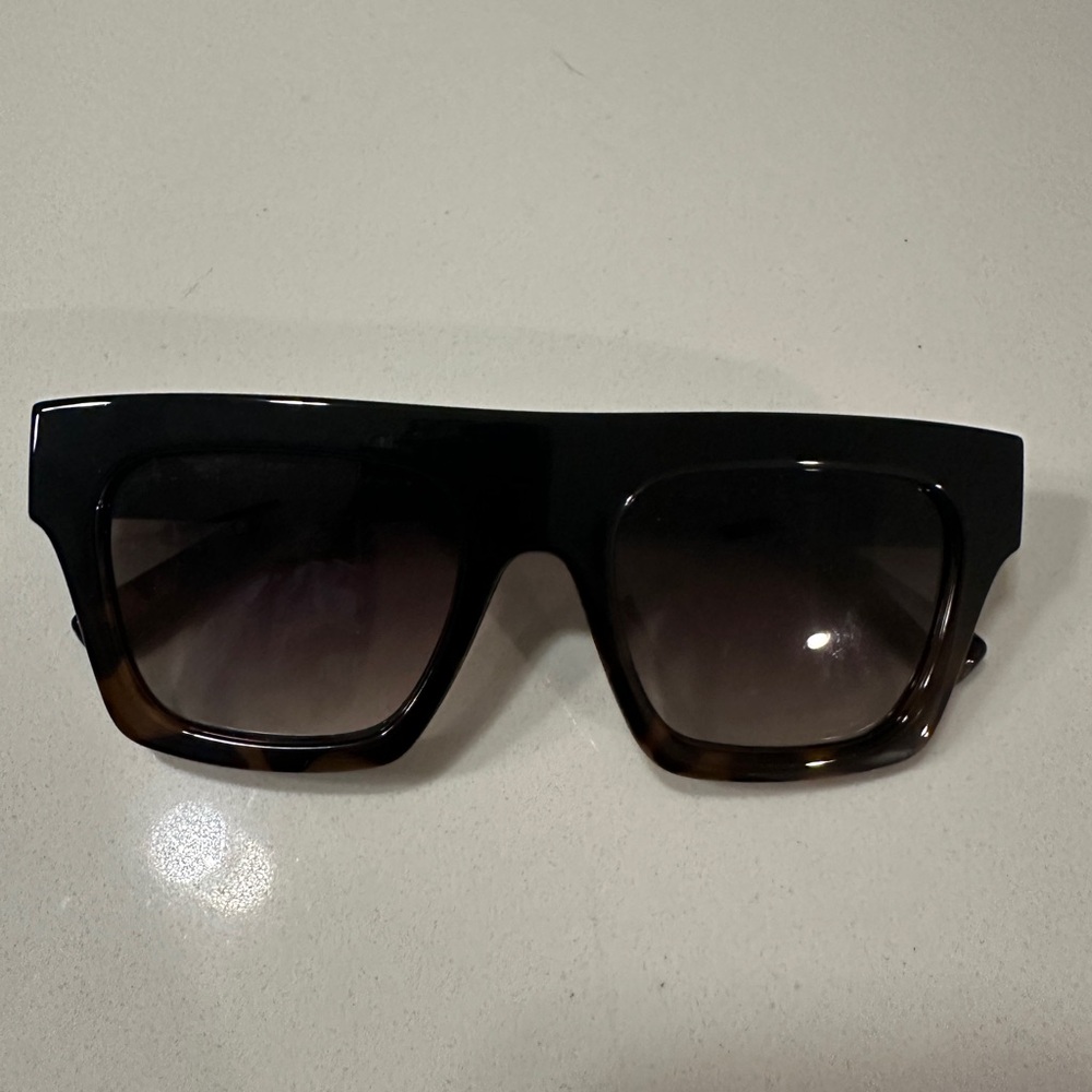 Le Specs Black Sunglasses with Gradient Lenses